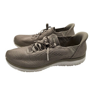 Skechers Women's Hands Free Swift Fit Slip-In sneakers Sz 8.5 Taupe Beige